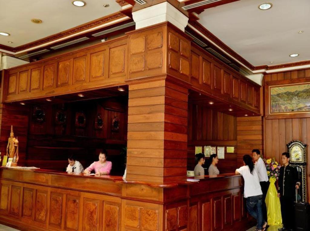 Golden Butterfly Hotel Yangon Exterior photo