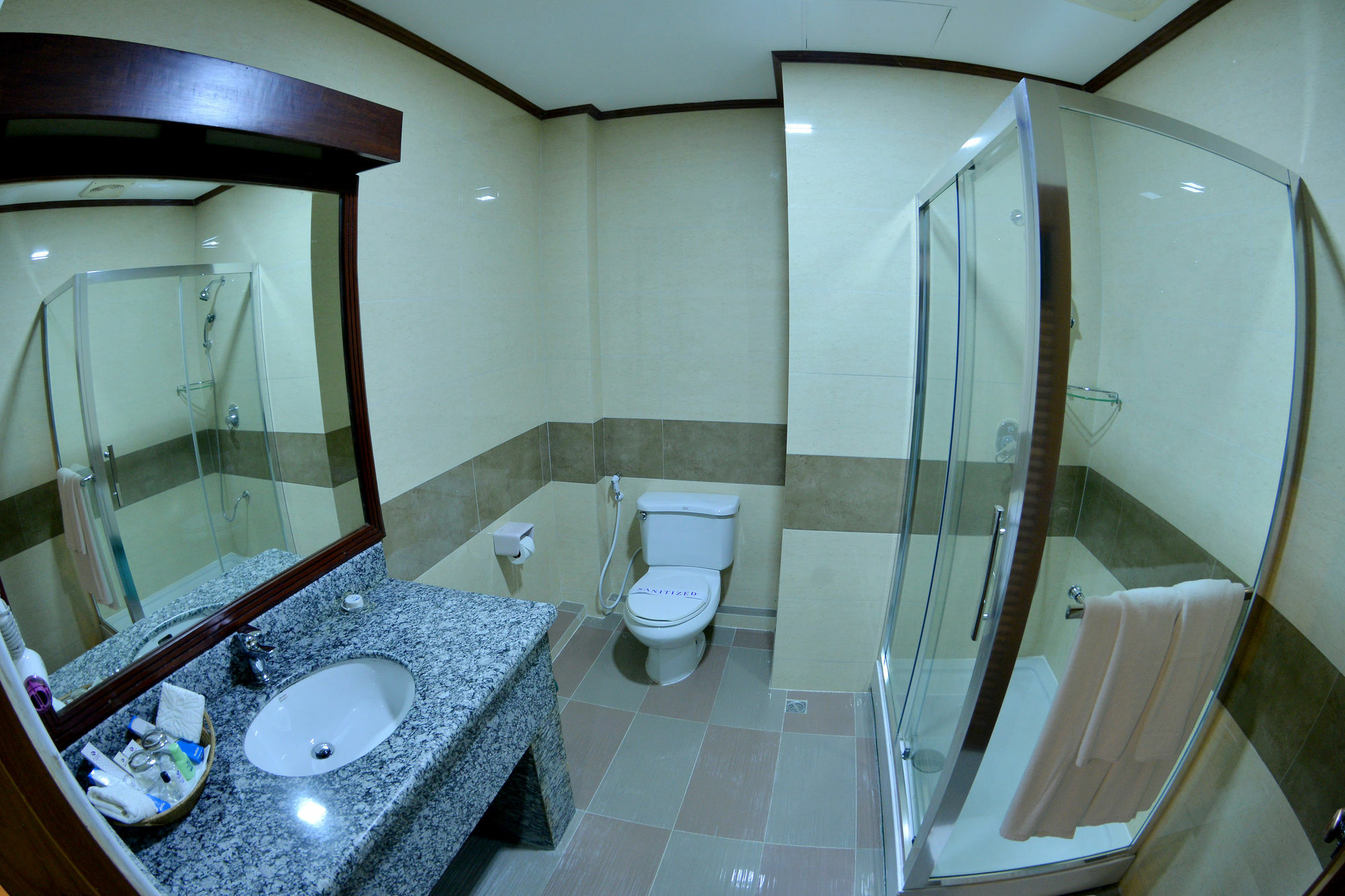 Golden Butterfly Hotel Yangon Exterior photo