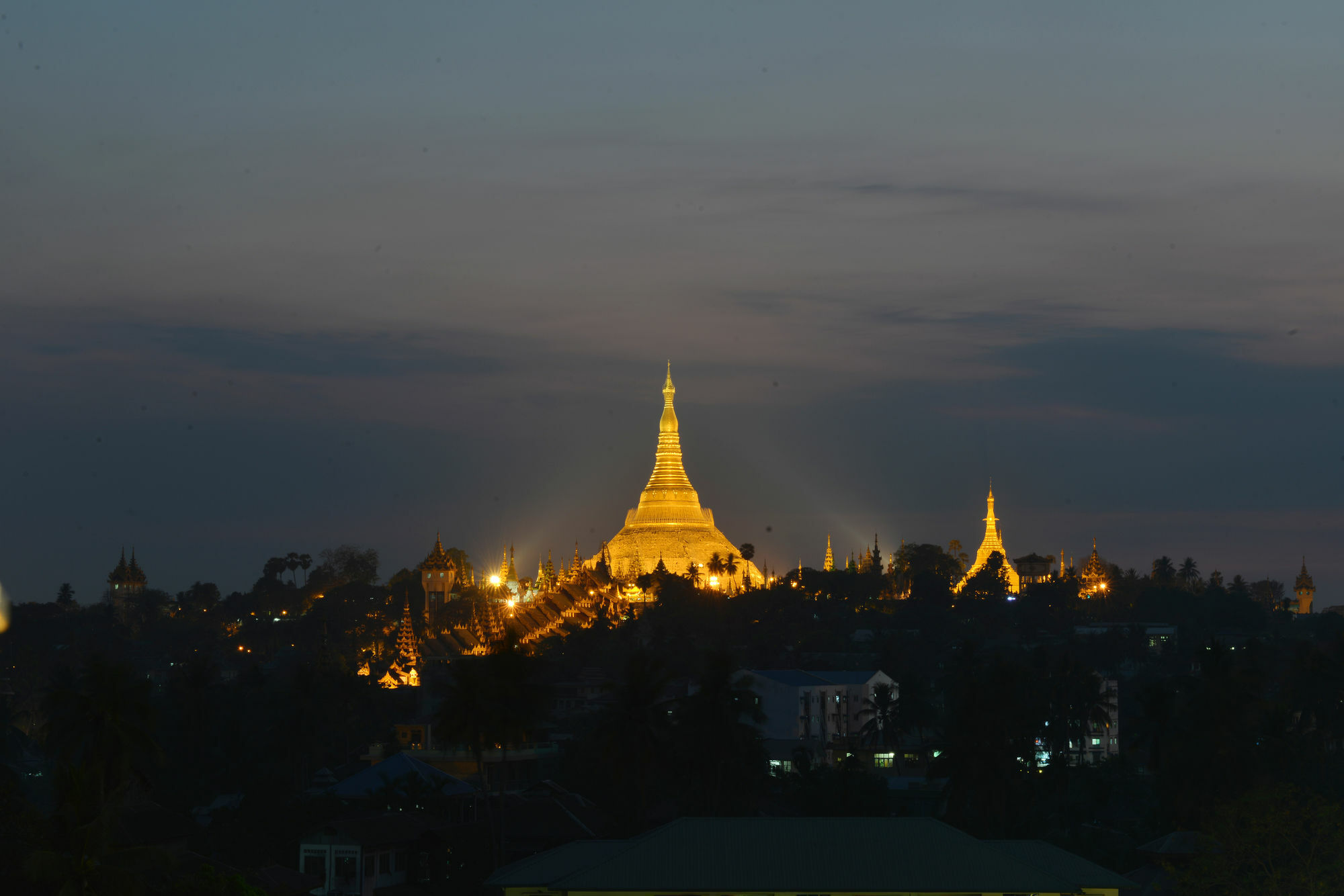 Golden Butterfly Hotel Yangon Exterior photo